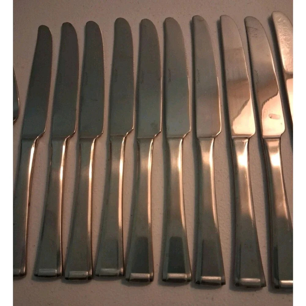 TOMODACHI AINSLEIGH  18/10 Stainless 35 Pieces